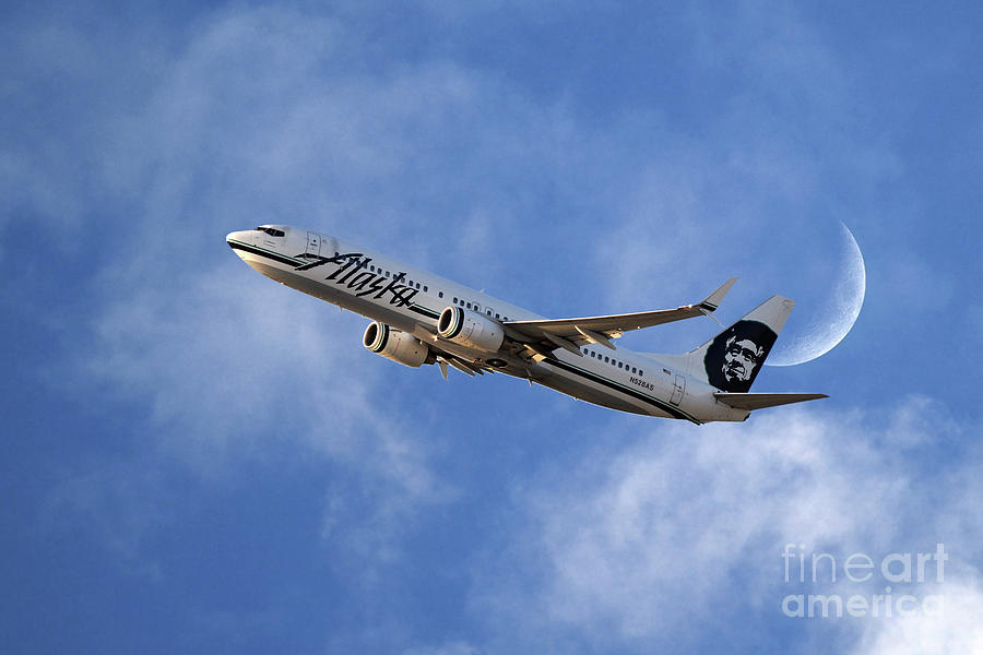 Alaska airlines boeing 737-8bk Digital Art by Airpower Art