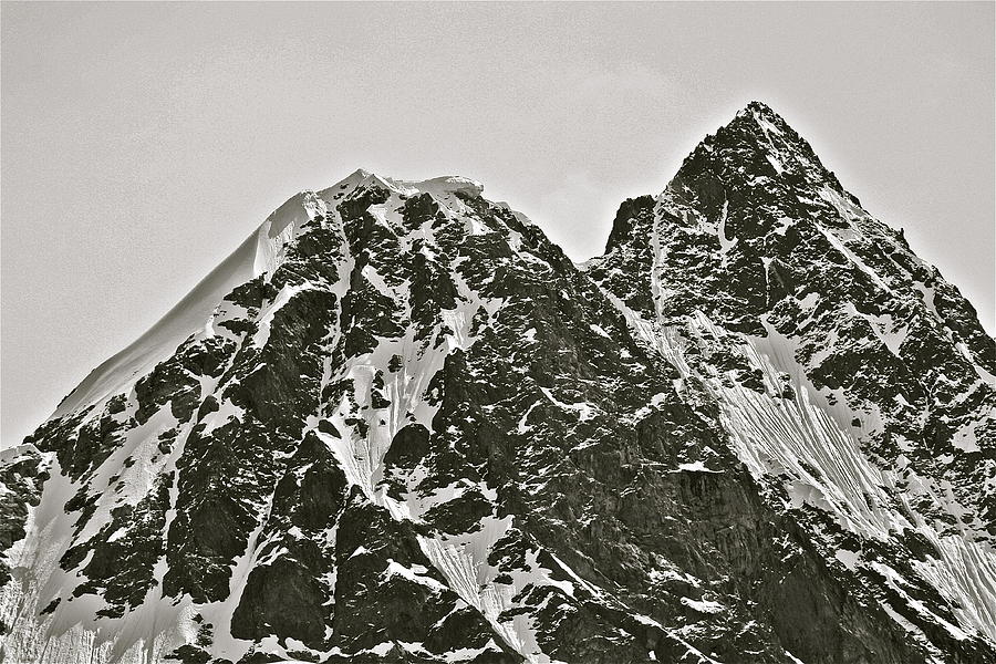 Alaskan Peaks Photograph by Diana Hatcher