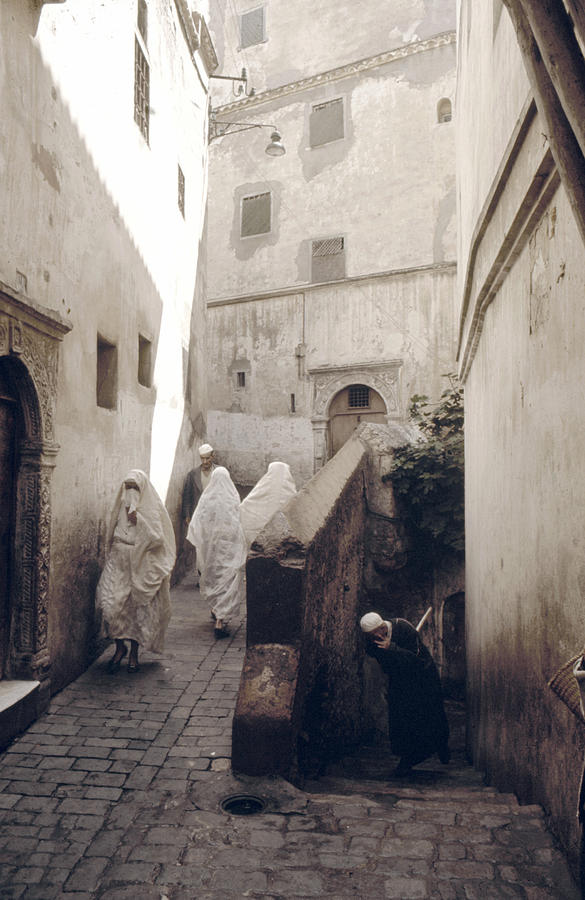Algiers Casbah Photograph by Erik Falkensteen