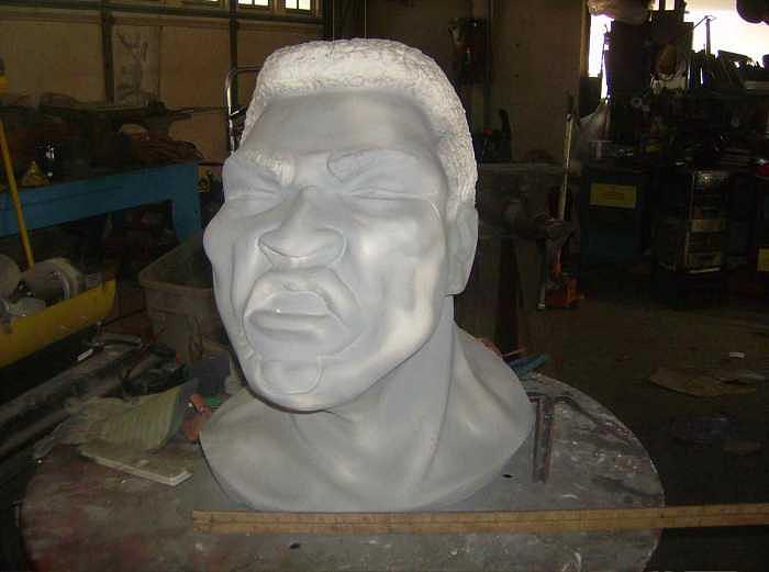 Ali bust Sculpture by Don Thibodeaux
