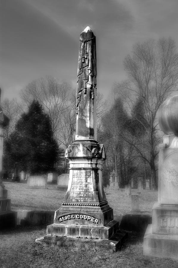Alice Cooper Photograph - Alice Cooper Grave in Black and White by Greg and Chrystal Mimbs