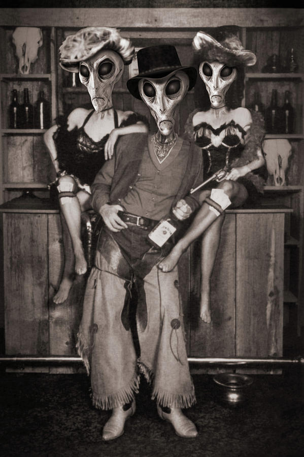 Alien Vacation - Old Time Photo Photograph by Mike McGlothlen