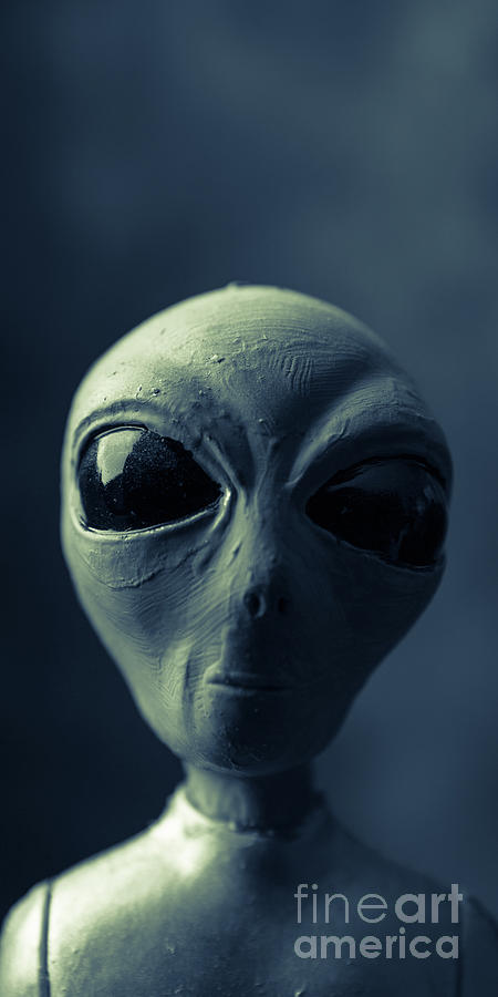 Alien X-files Phone Case Photograph by Edward Fielding