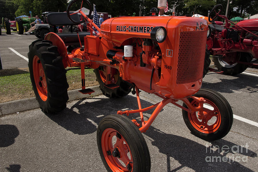 Allis-chalmers B Photograph by Mike Eingle