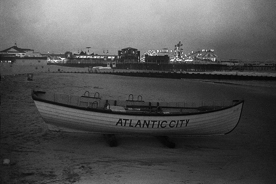 Along the beach Atlantic City New Jersey 1979 Photograph by David Lee Guss
