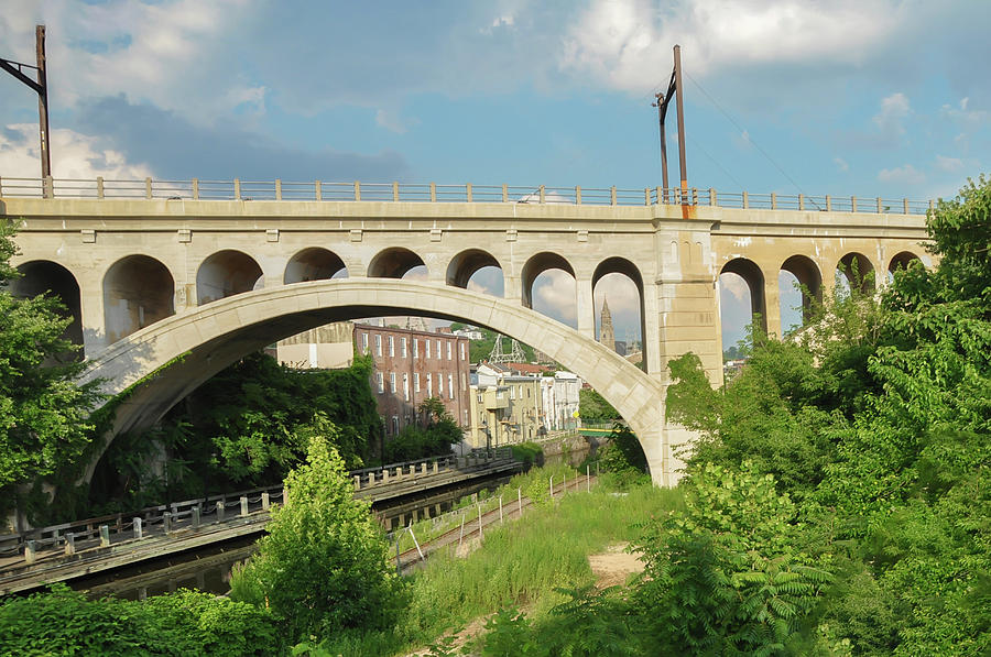 Along the Canal -Manayunk Philadelphia Pa Photograph by Bill Cannon
