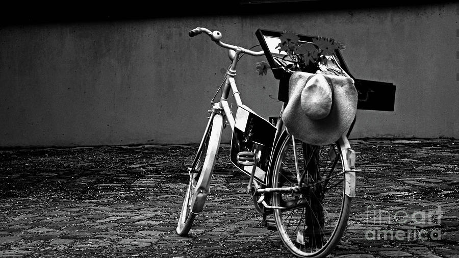 Altes Fahrrad Old Bicycle Photograph