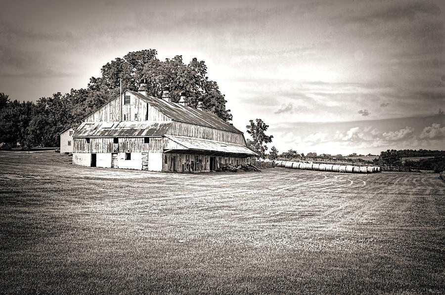 Farm Photograph - Amana Colonies Farm House by Scott Hansen