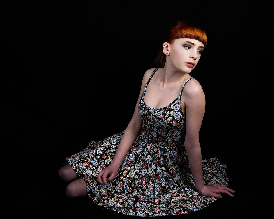 Amazing Beauty by Ian Thompson Amazing Beauty by Ian Thompson