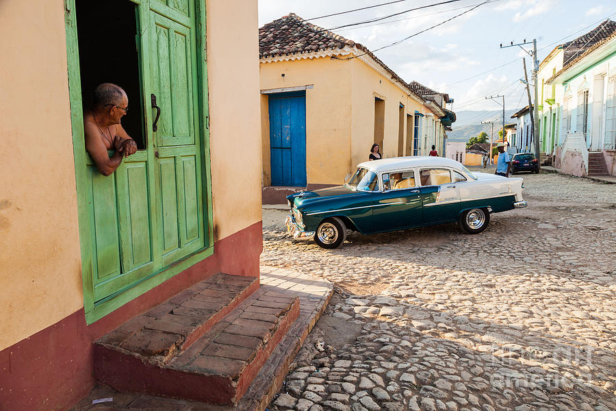 Architecture Photograph - American Car, Cuba by Voisin/phanie