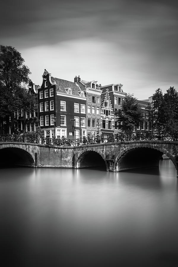 Black And White Photograph - Amsterdam, Leliegracht by Ivo Kerssemakers