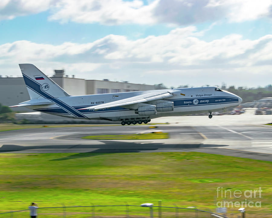 An-124 Coming In To Land To Paine Field Photograph