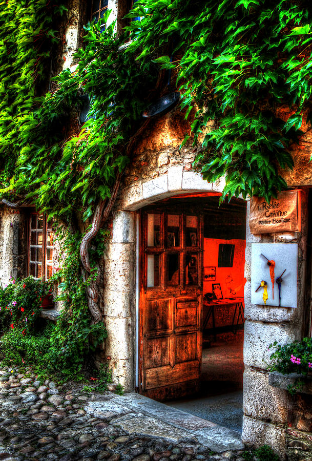 An Art Boutique-France Photograph by Tom Prendergast