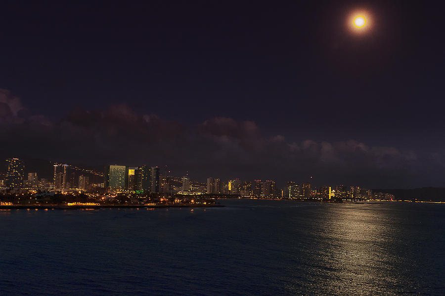 An Evening in Oahu Photograph by Linda Tiepelman