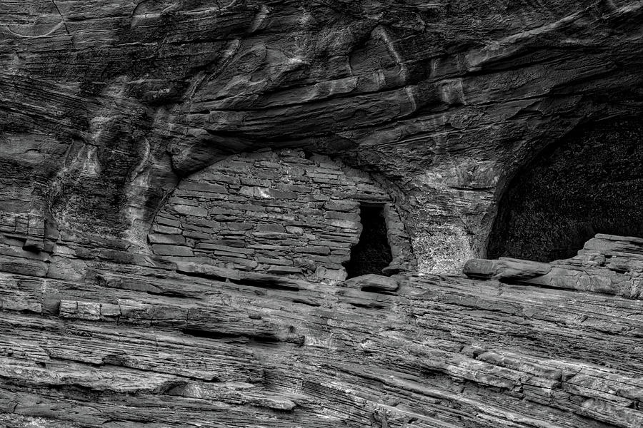 Ancient Ruins Mystery Valley Colorado Plateau Arizona 05 BW Photograph by Thomas Woolworth