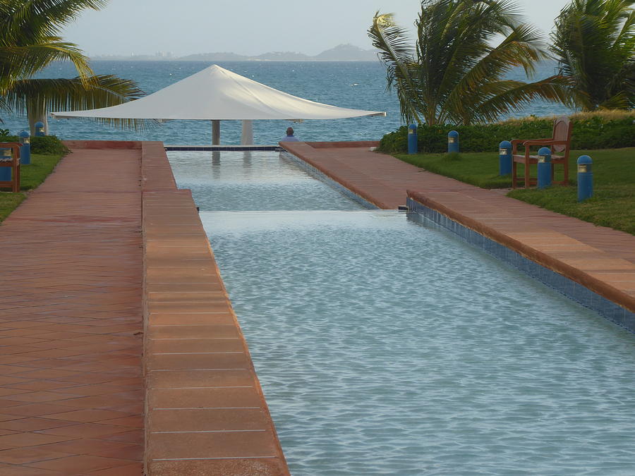 Anguilla tranquility Photograph by Margaret Brooks