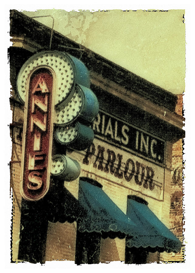 Minneapolis Photograph - Annies Parlour at the U of M by Susan Stone