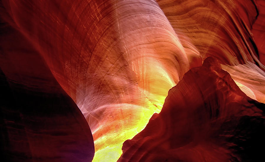 Antelope Canyon Perspective Photograph by Art Cole