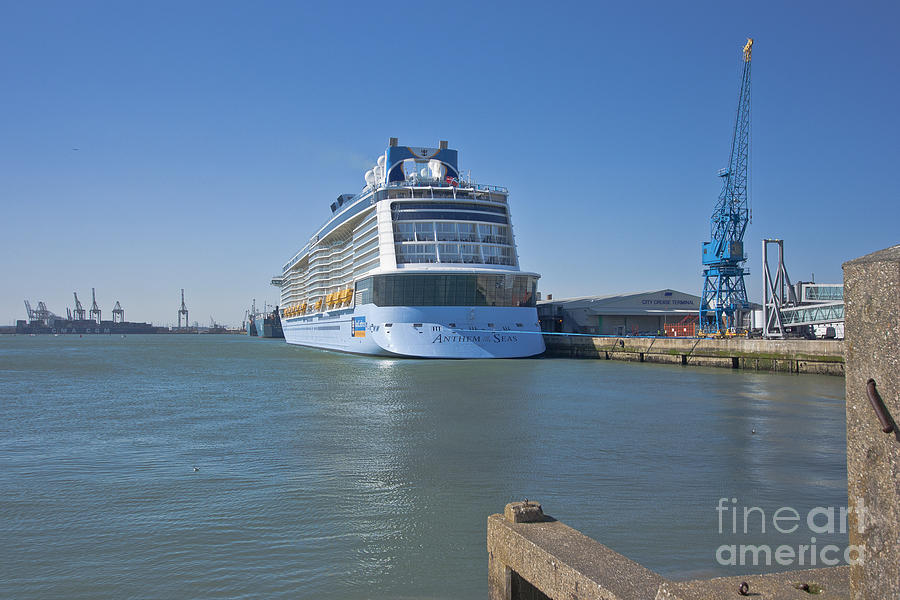 Anthem of the Seas Southampton Photograph by Terri Waters
