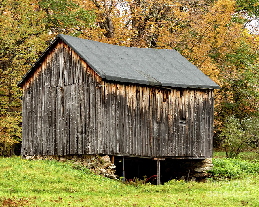 Antique Barn Photograph by Phil Spitze