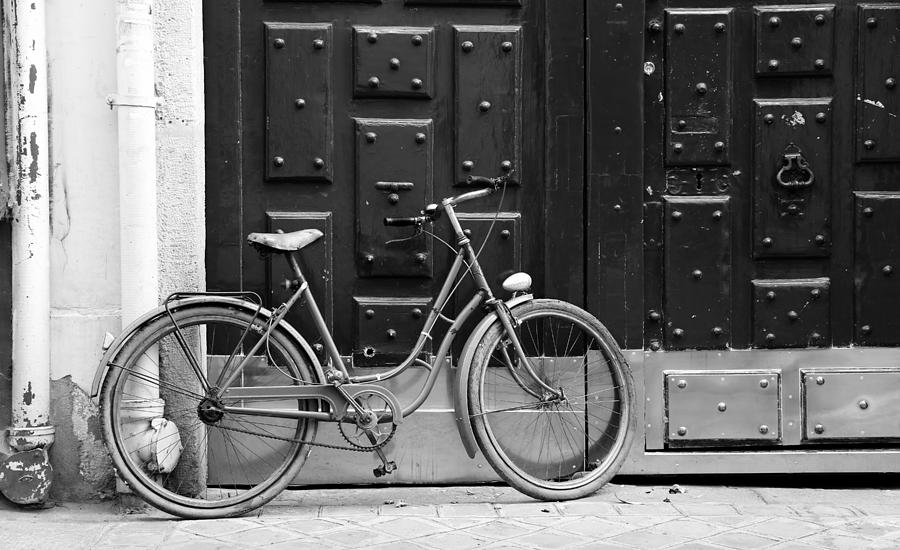 Antique Bicycle 1b Photograph by Andrew Fare