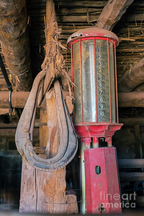 Antique Gas Pump Photograph by Jim West