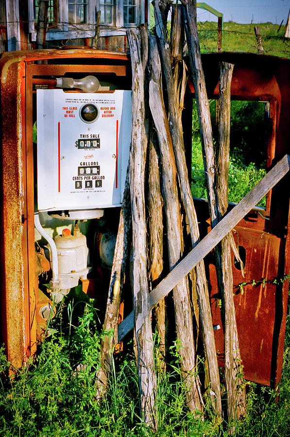 Antique Gas Pump Photograph by Linda Unger