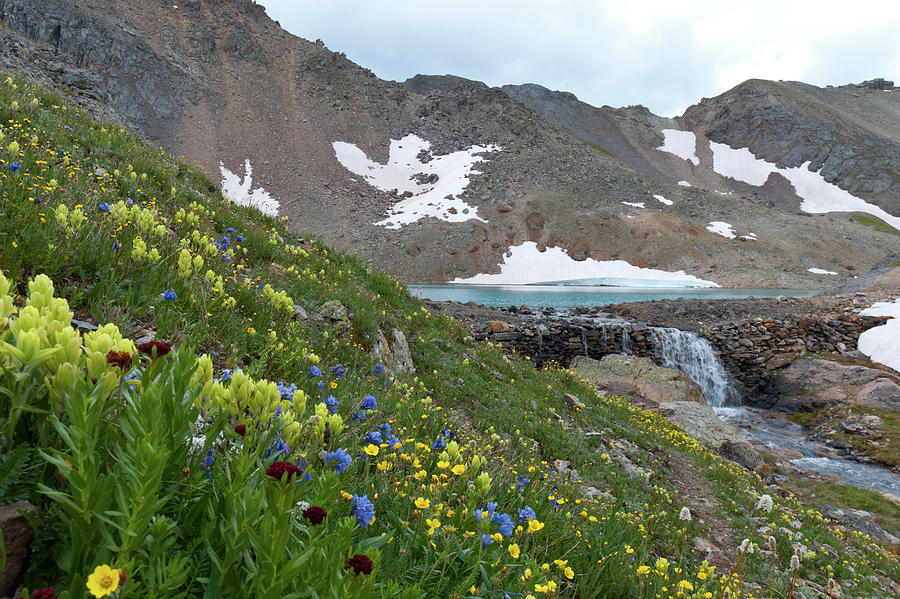 Approaching Columbine Lake Photograph by Cascade Colors