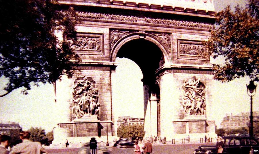 Arc de Triomphe 1955 Photograph by Will Borden