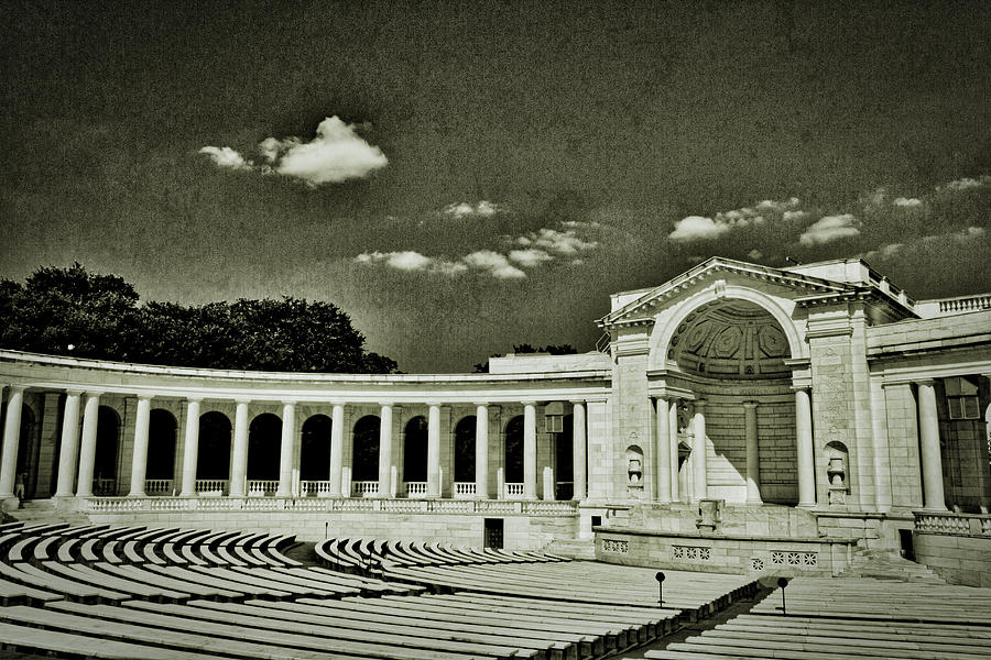 Arlington Cemetery Memorial Amphitheater #2 Photograph by Stuart Litoff