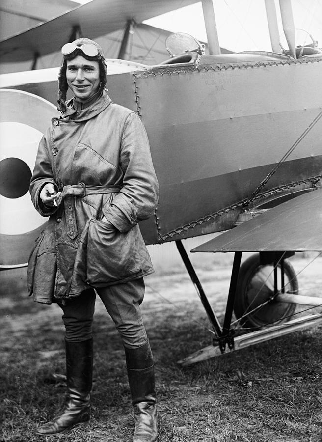 ARMY AVIATOR, c1916-1919 Photograph by Granger - Fine Art America