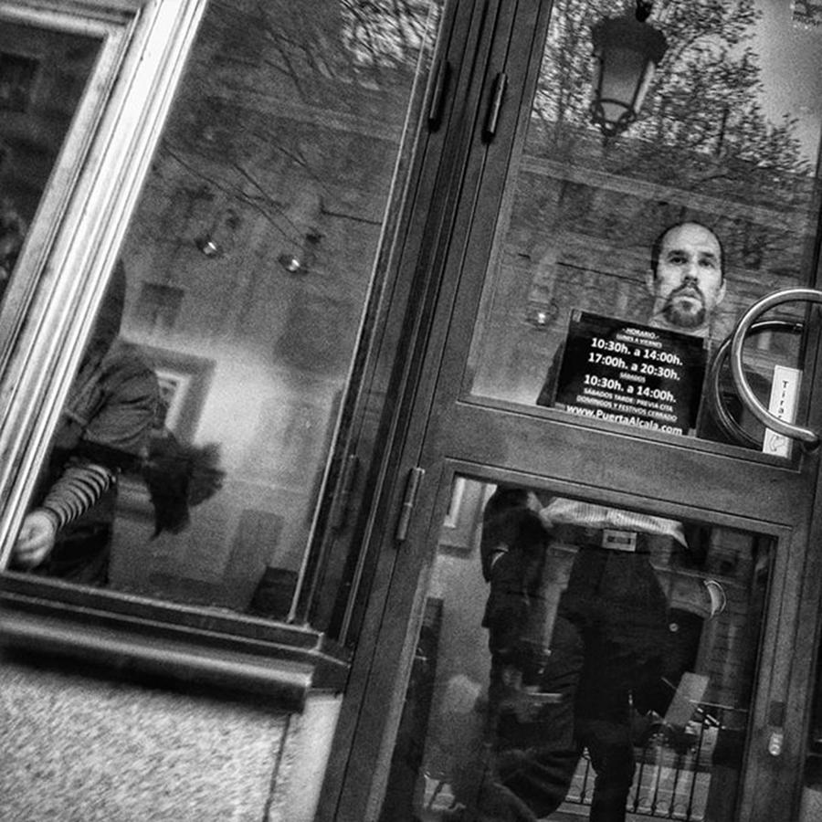 Portrait Photograph - Art Gallery
#man #portrait #window by Rafa Rivas