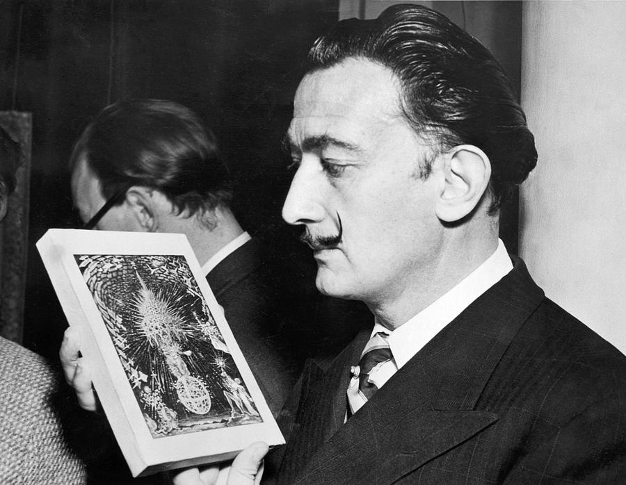 Artist Salvador Dali Photograph by Underwood Archives