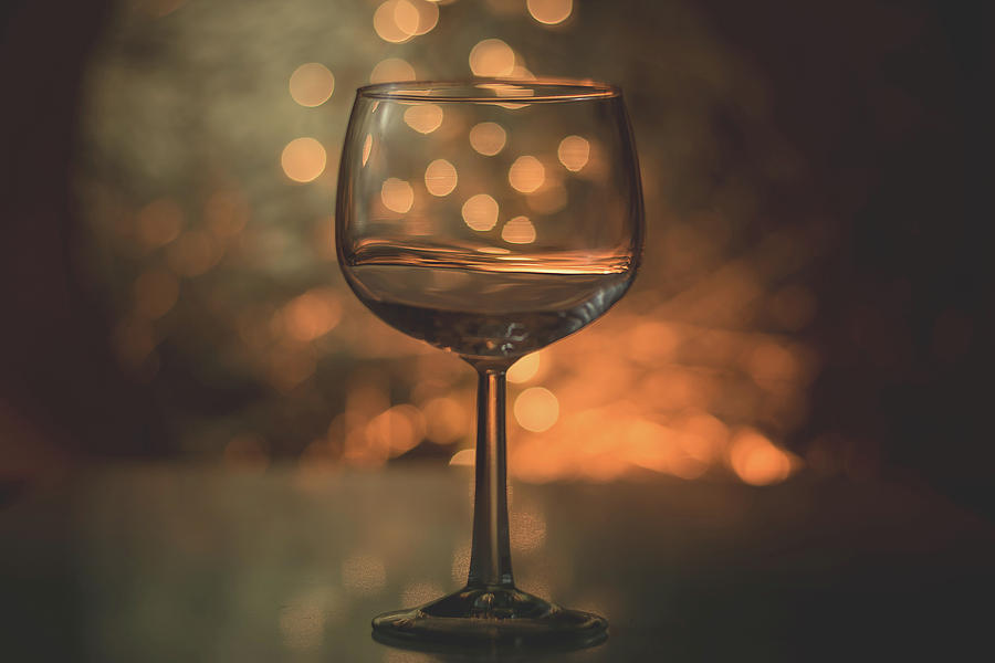 wine glass bokeh photography