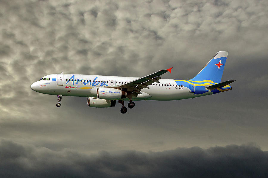 Aruba Photograph - Aruba Airlines Airbus A320-232 116 by Smart Aviation Aruba Photograph - Aruba Airlines Airbus A320-232 116 by Smart Aviation