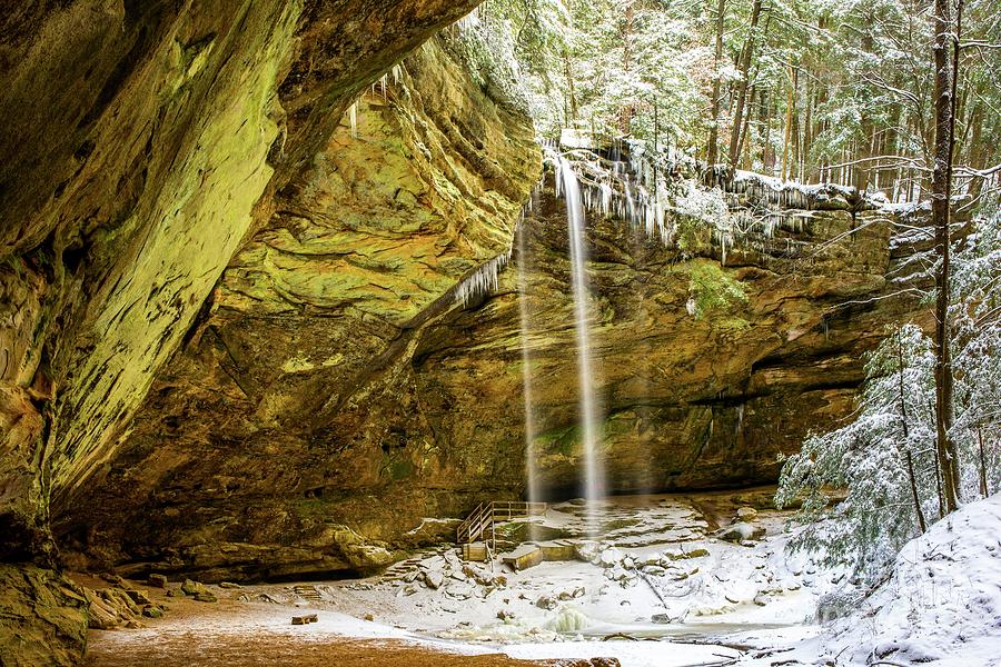 Ash Cave in Winter Photograph by Larry Knupp Fine Art America