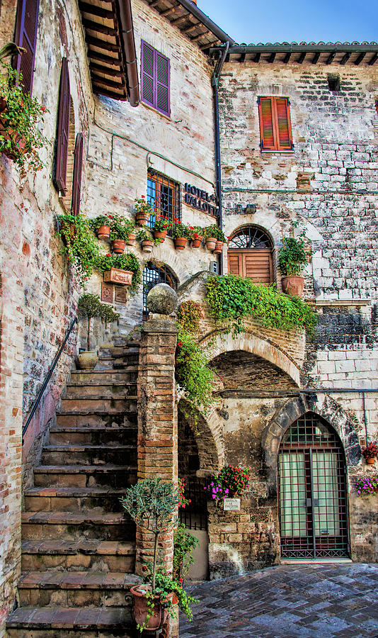 Assisi, Umbria, Italy, courtyard Photograph by Curt Rush