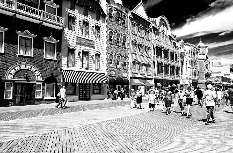 Atlantic City Boardwalk Photograph - Atlantic City Boardwalk 2006 by John Rizzuto Atlantic City Boardwalk Photograph - Atlantic City Boardwalk 2006 by John Rizzuto