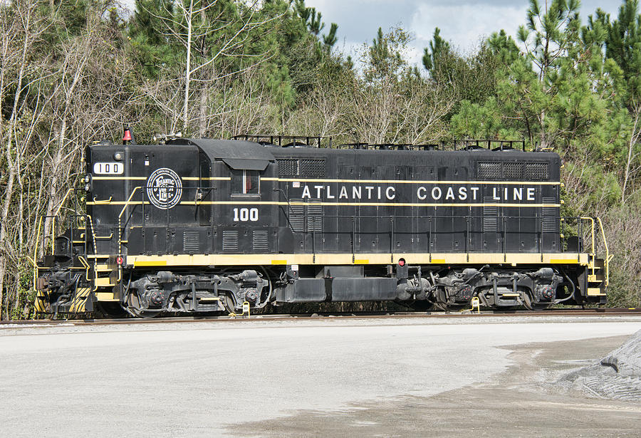Atlantic Coast Line GP7 #100 Photograph by John Black