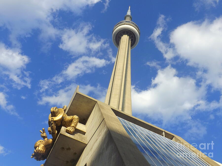 Audience Sculpture and The CN Tower Photograph by Lingfai Leung