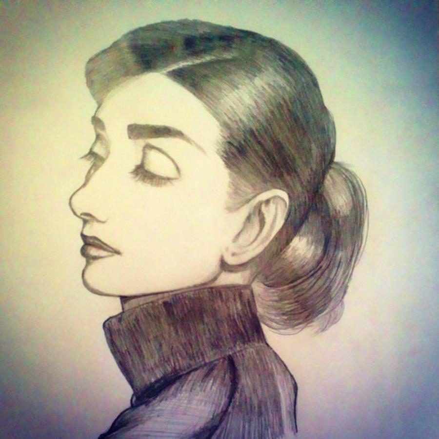 Movie Photograph - Audrey Hepburn By Sharp Pencil Hb 0.5mm by Nori Strong