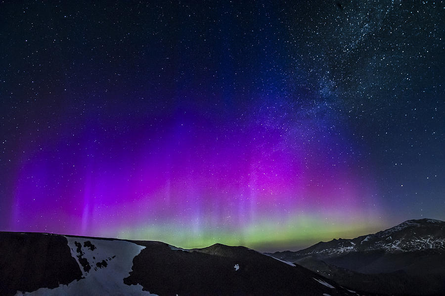 Aurora Borealis Dancing With The Milky Way In The Rocky Mountain 