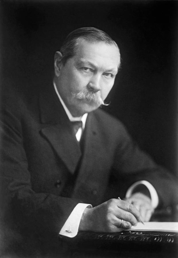 Author Sir Arthur Conan Doyle Photograph by Underwood Archives