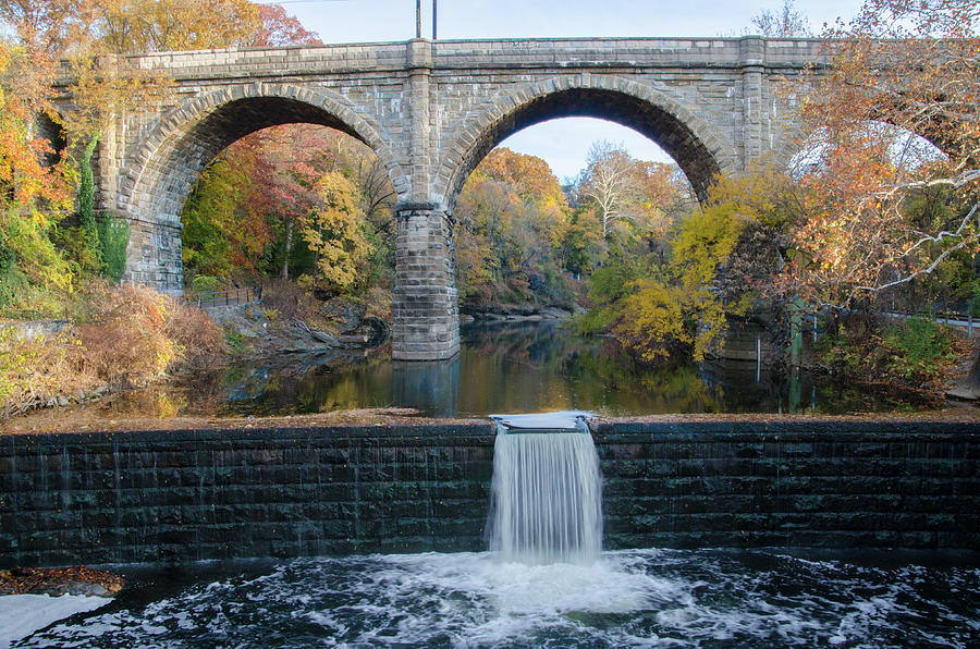 Autumn on the Wissahickon Creek - Philadelphia Photograph by Bill Cannon