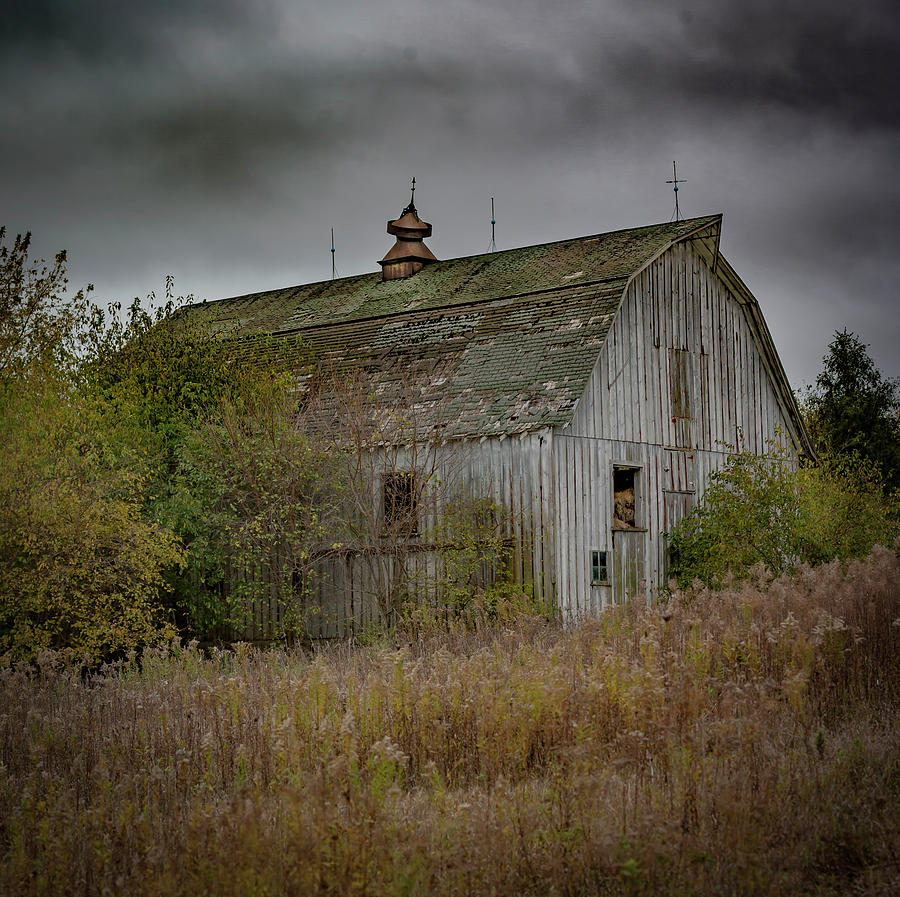 Autumns Barn Photograph by Ray Congrove