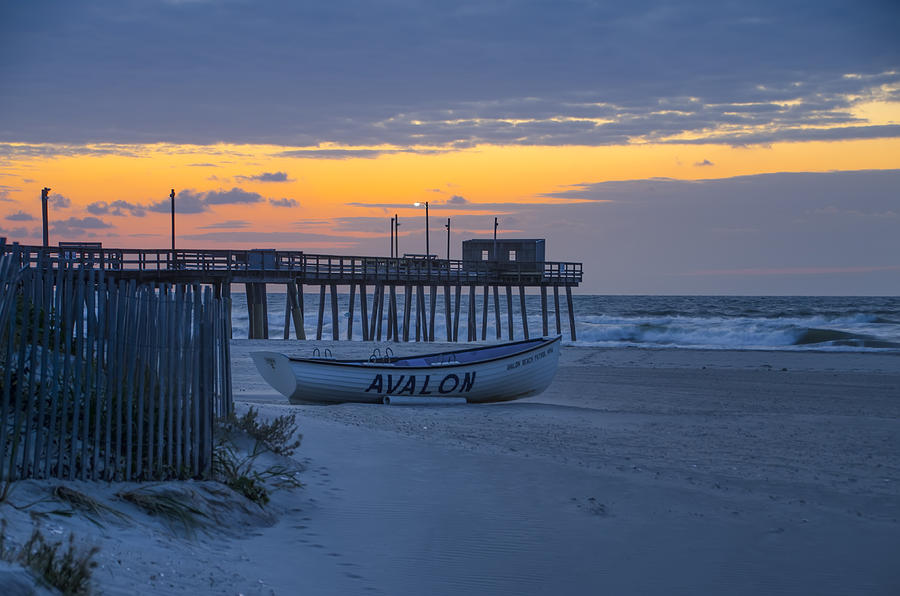 Pier Photograph - Avalon - 32nd Street Pier by Bill Cannon