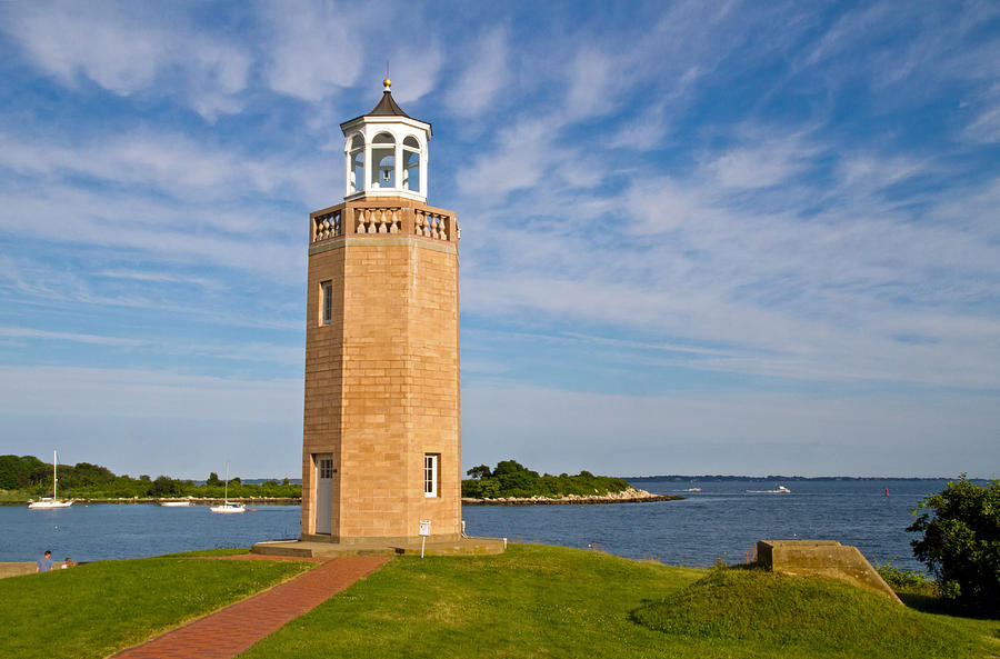 Avery Point Lighthouse Photograph by David Freuthal