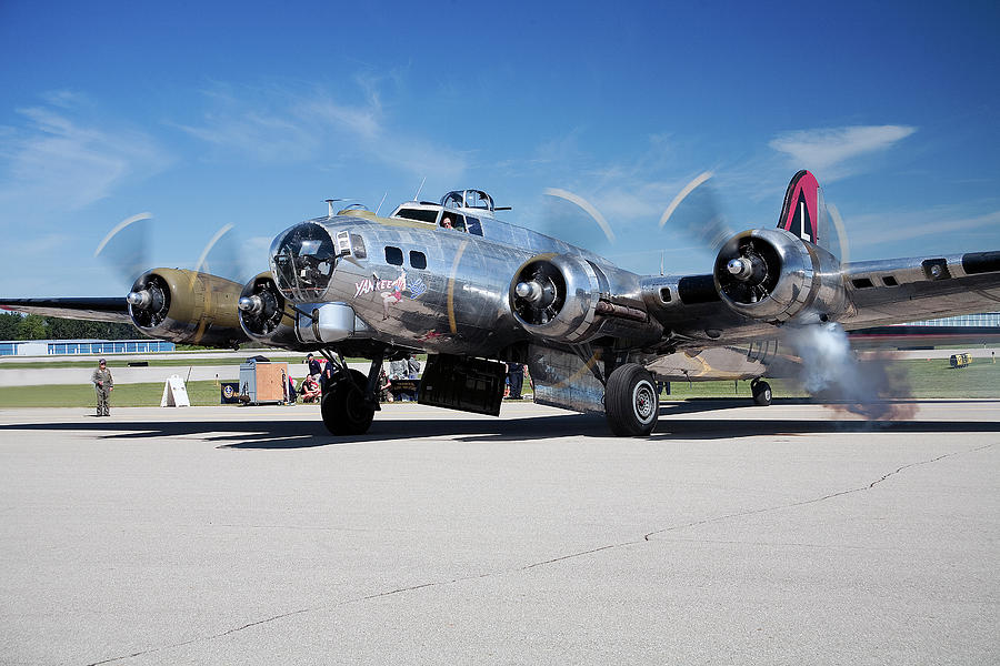 B-17 Flying Fortress, Yankee Lady Photograph by Bruce Beck - Pixels