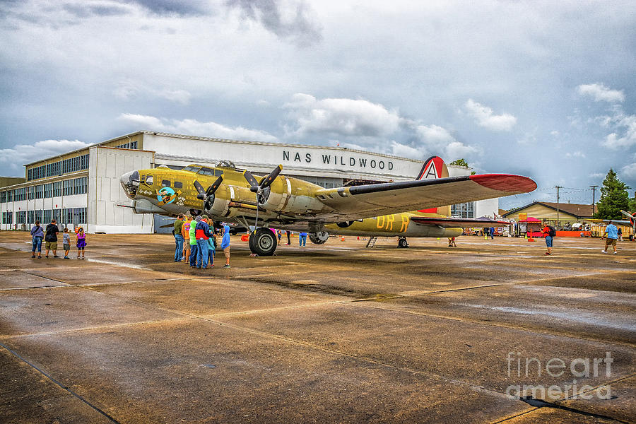 B-17G at NAS Wildwood Photograph by Nick Zelinsky Jr