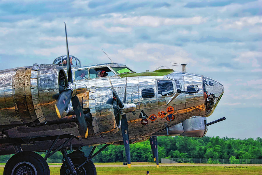 Transportation Photograph - B17 Bomber Side View by Thomas Woolworth